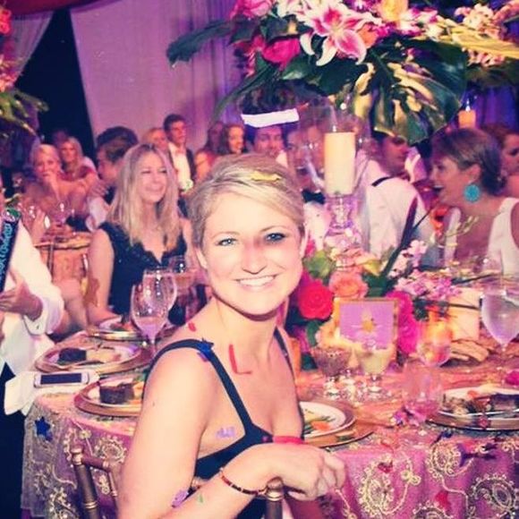 Meet your Posher, Lauren - Picture 1 of 1